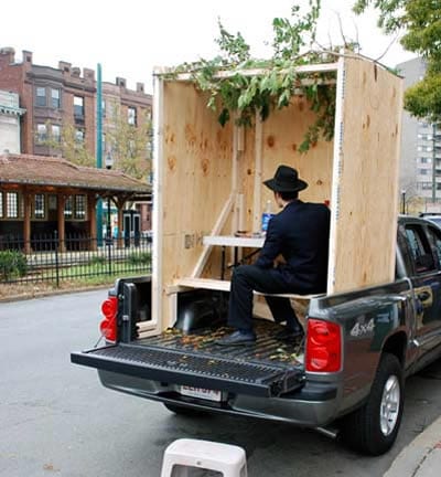 sukkot-auto